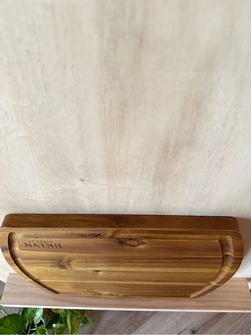 BKLYN Steel Co. Acacia Wood Cutting Board – Natural Brown
